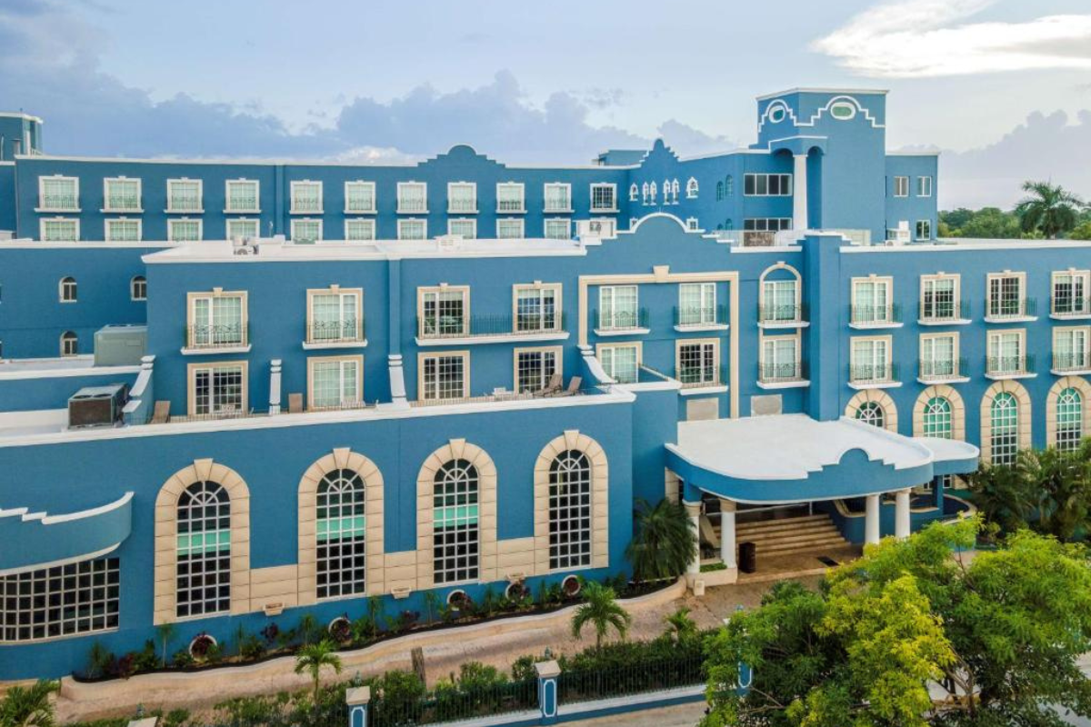 Villa Mercedes Merida, Curio Collection by Hilton